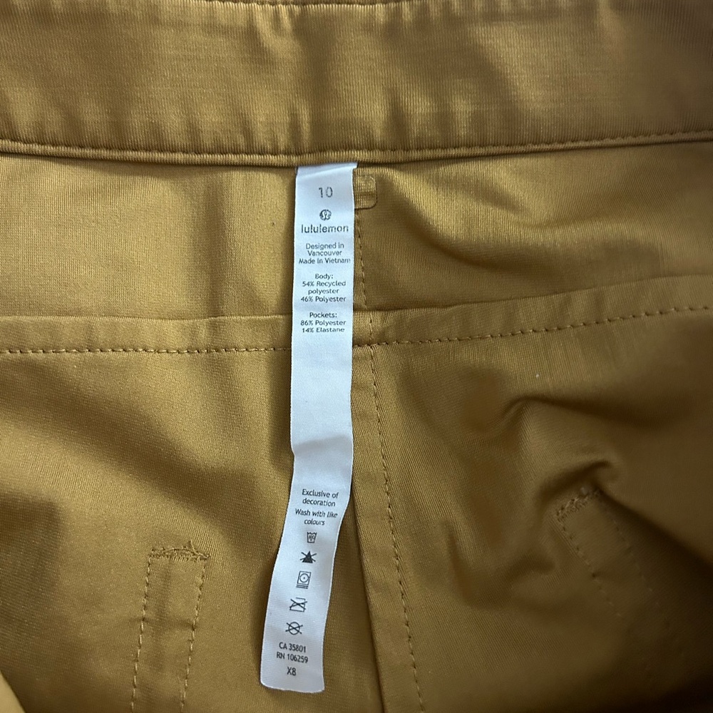 Lululemon City Sleek 5 Pocket 7/8 Pant
Spiced Bronze